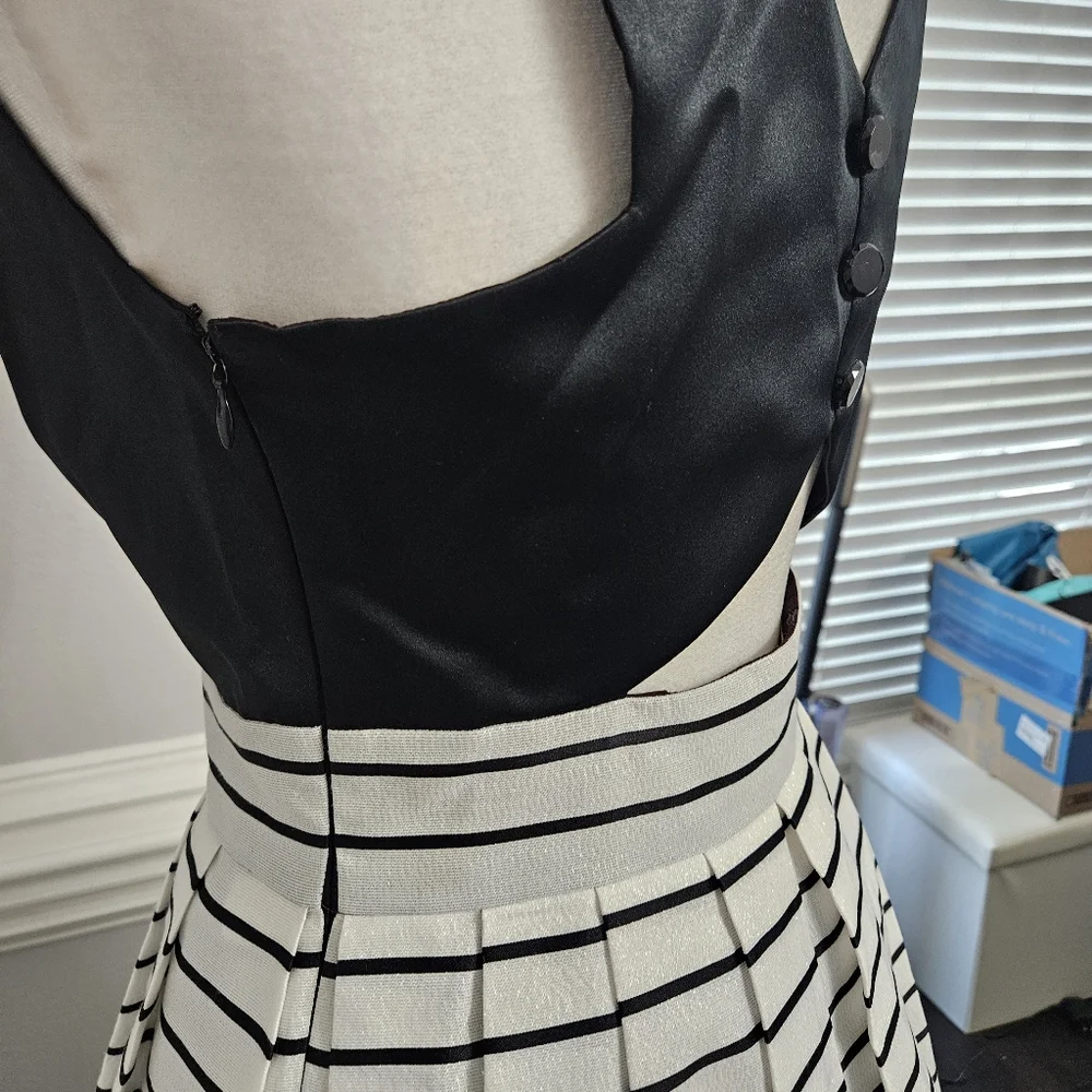 Ever Beauty Women’s 6 Gown black/white/gold Y2K Ball Gown - Picture 10 of 11